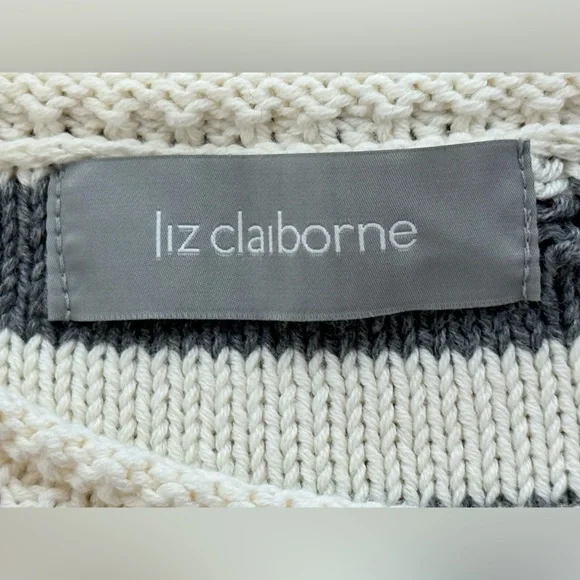 Liz Claiborne Long Sleeve Knit Pullover Sweater, Blue Star Design Women's Size M - Picture 11 of 16